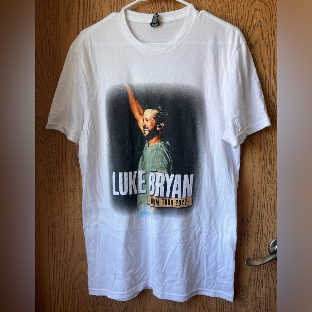Luke Bryan Farm Tour 2022 Men’s Medium T shirt